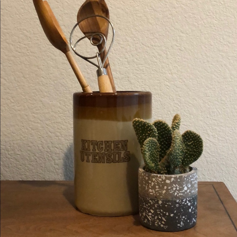VTG 70’s Boho Utensil Holder